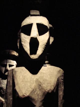 Mapuche_sculptures_in_Museum_of_PreColumbian_Art_Santiago2