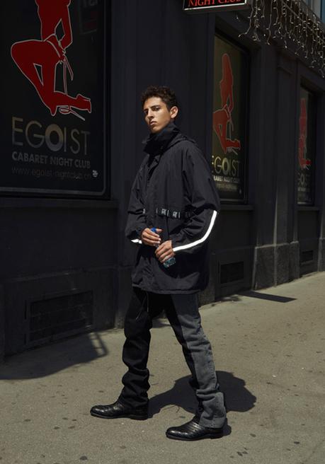 Vetements s’invite dans les rues de Zurich pour l’été 2018 vetements-collection-printemps-ete-2018-shooting-zurich-demna-gvasalia-folkr-15
