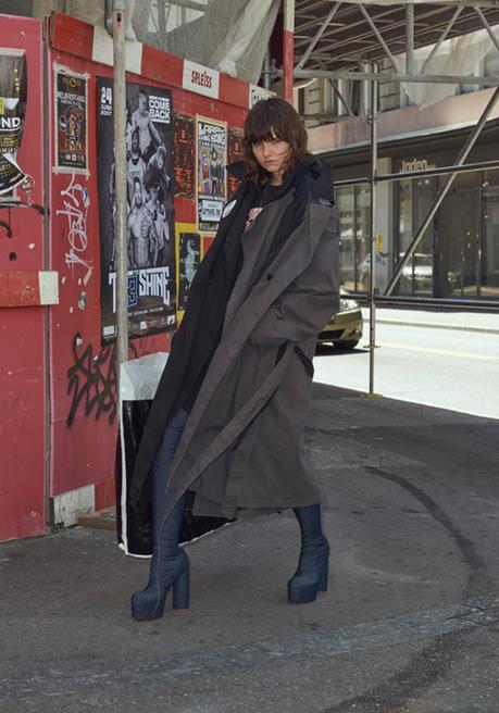 Vetements s’invite dans les rues de Zurich pour l’été 2018 vetements-collection-printemps-ete-2018-shooting-zurich-demna-gvasalia-folkr-40