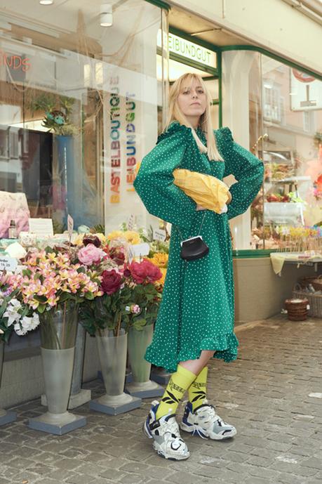 Vetements s’invite dans les rues de Zurich pour l’été 2018 vetements-collection-printemps-ete-2018-shooting-zurich-demna-gvasalia-folkr-27