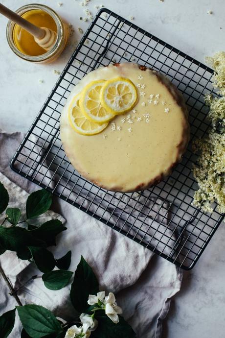 Cake de Polenta au Citron & Ganache Sureau Chocolat Blanc