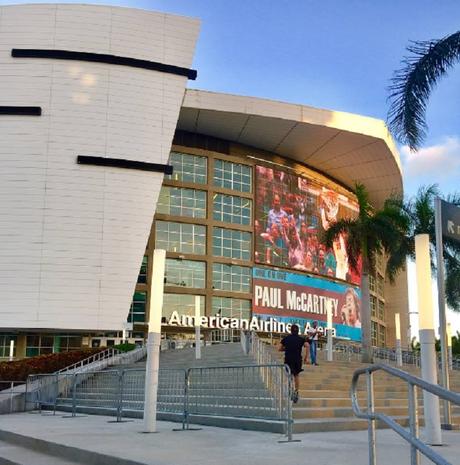 L’American Airlines Arena attend Paul ! #paulmccartney #oneonone L’American Airlines Arena attend Paul ! #paulmccartney #oneonone