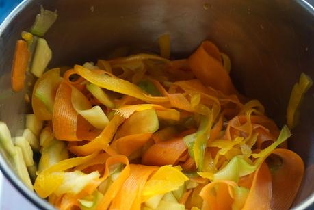 TAGLIATELLES DE LÉGUMES MARINÉES TAGLIATELLES DE LÉGUMES MARINÉES