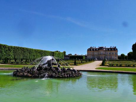 Le château de Champs sur Marne Château Champs sur Marne Ile de France Seine et Marne CMN Centre des Monuments Nationaux 18e siècle monument historique