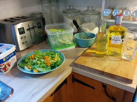 Gin tonic Québecois & salade grec improvisée!