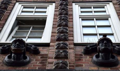 Hambourg, un vaisseau amiral sur l’Elbe Hambourg, un vaisseau amiral sur l’Elbe