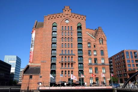 Hambourg, un vaisseau amiral sur l’Elbe Hambourg, un vaisseau amiral sur l’Elbe