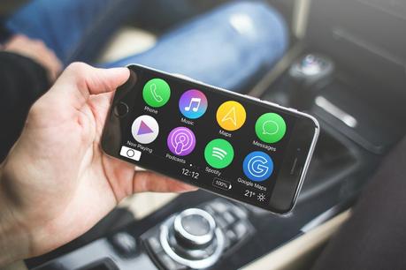 carplay ios iphone caros 1 - CarOS : un CarPlay amélioré sur iPhone & iPad, sans jailbreak