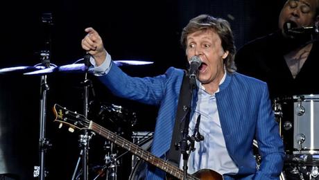 Paul McCartney : il se produit ce soir à Omaha, NE ( #oneonone #paulmccartney)