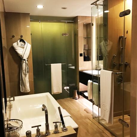 L’hôtel de luxe 5 étoiles Sofitel Corniche à Abu Dhabi L’hôtel de luxe 5 étoiles Sofitel Corniche à Abu Dhabi