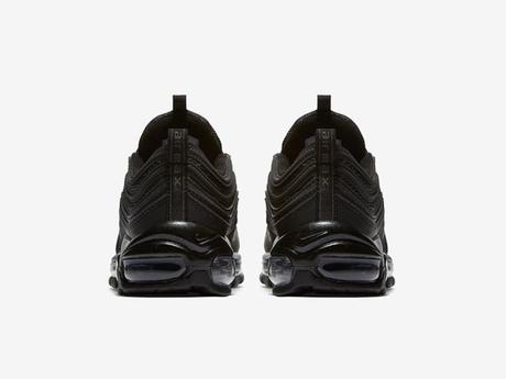 Nike Air Max 97 Triple Black : Maintenant Disponible Nike Air Max 97 Triple Black