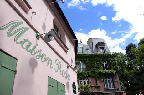 Promenade vintage dans les rues de Montmartre