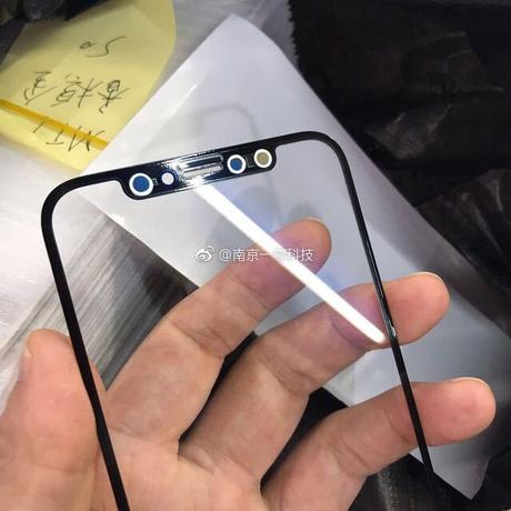 iphone 8 facade avant fuite 5 - iPhone 8 : des photos de la façade avant avec ses capteurs