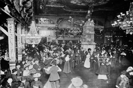 La Goulue, célèbre danseuse du Moulin-Rouge moul