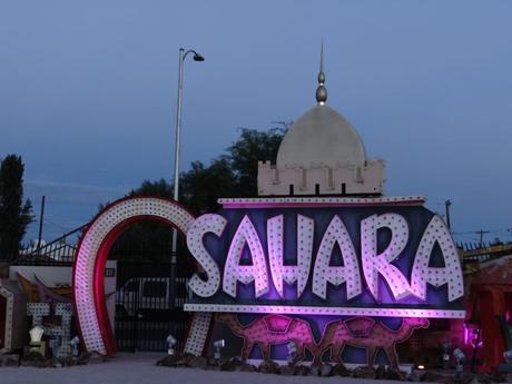 Un cimetière de néons à Las Vegas Un cimetière de néons à Las Vegas