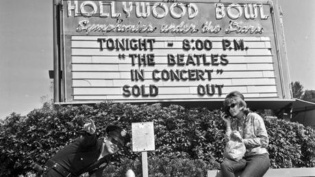 Il y a 52 ans ; les Beatles à l’Hollywood Bowl #beatles #otd #OnThiDay
