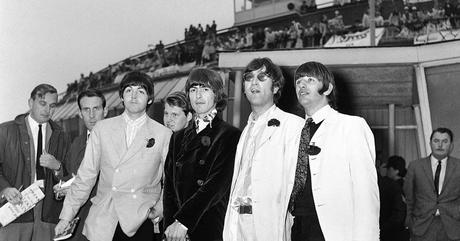 Il y a 51 ans : le retour des Beatles en Grande-Bretagne #otd #theBeatles Il y a 51 ans : le retour des Beatles en Grande-Bretagne #otd #theBeatles