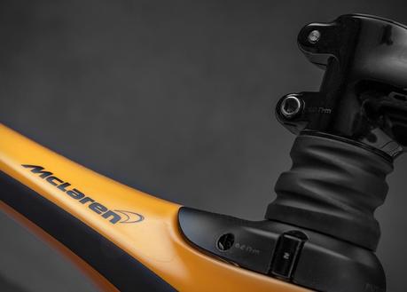 Focus sur le vélo « Specialized S-Works McLaren Roubaix » Focus sur le vélo « Specialized S-Works McLaren Roubaix »