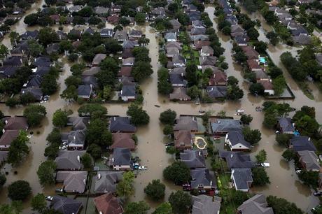 Qu'est-ce qui a rendu l'ouragan Harvey si dévastateur?