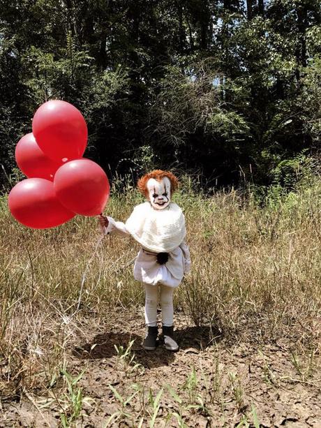 ÇA : il déguise son petit frère de 3 ans en Grippe-Sou le clown ÇA : il déguise son petit frère de 3 ans en Grippe-Sou le clown