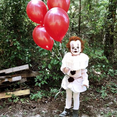 ÇA : il déguise son petit frère de 3 ans en Grippe-Sou le clown ÇA : il déguise son petit frère de 3 ans en Grippe-Sou le clown
