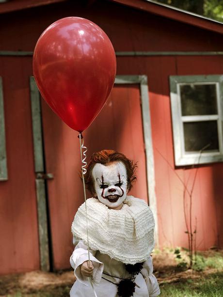 ÇA : il déguise son petit frère de 3 ans en Grippe-Sou le clown ÇA : il déguise son petit frère de 3 ans en Grippe-Sou le clown