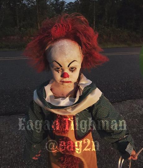ÇA : il déguise son petit frère de 3 ans en Grippe-Sou le clown ÇA : il déguise son petit frère de 3 ans en Grippe-Sou le clown