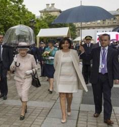 Hidalgo présente sa capitale toute en métro, vélo, bobo, facho Hidalgo présente sa capitale toute en métro, vélo, bobo, facho