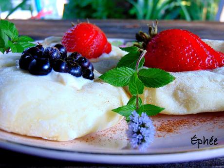 Petits pains aux petits fruits et fromage à la crème végétal