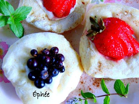 Petits pains aux petits fruits et fromage à la crème végétal