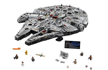 Un Faucon Millenium ok, mais un Faucon Millenium Géant en LEGO ! faucon-millienium-geant-lego-star-wars-precommandes