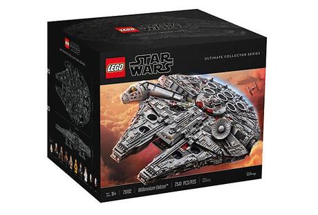 Un Faucon Millenium ok, mais un Faucon Millenium Géant en LEGO ! faucon-millienium-geant-lego-star-wars-precommandes2