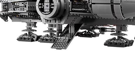 Un Faucon Millenium ok, mais un Faucon Millenium Géant en LEGO ! faucon-millienium-geant-lego-star-wars-precommandes64