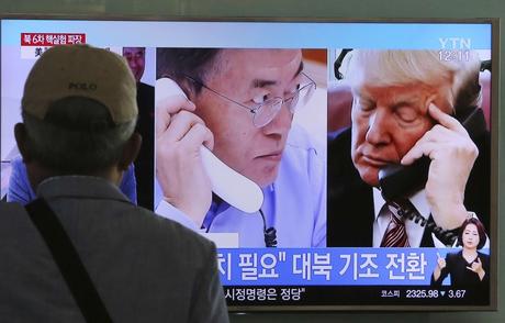 Tension avec la Corée du Nord: Trump autorise le Japon et la Corée à acheter des armes américaines «ultra sophistiquées»