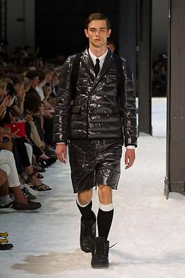 DEFILE MONCLER GAMME BLEU SS2018 DEFILE MONCLER GAMME BLEU SS2018