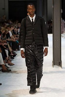 DEFILE MONCLER GAMME BLEU SS2018 DEFILE MONCLER GAMME BLEU SS2018