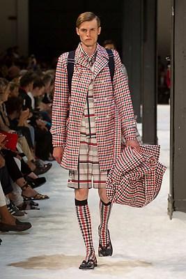 DEFILE MONCLER GAMME BLEU SS2018 DEFILE MONCLER GAMME BLEU SS2018