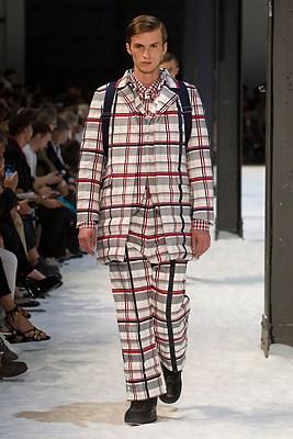 DEFILE MONCLER GAMME BLEU SS2018 DEFILE MONCLER GAMME BLEU SS2018