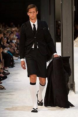 DEFILE MONCLER GAMME BLEU SS2018 DEFILE MONCLER GAMME BLEU SS2018