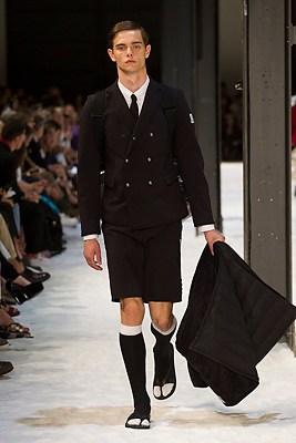DEFILE MONCLER GAMME BLEU SS2018 DEFILE MONCLER GAMME BLEU SS2018