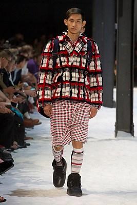 DEFILE MONCLER GAMME BLEU SS2018 DEFILE MONCLER GAMME BLEU SS2018