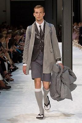 DEFILE MONCLER GAMME BLEU SS2018 DEFILE MONCLER GAMME BLEU SS2018