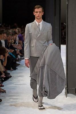 DEFILE MONCLER GAMME BLEU SS2018 DEFILE MONCLER GAMME BLEU SS2018