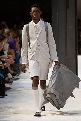 DEFILE MONCLER GAMME BLEU SS2018 DEFILE MONCLER GAMME BLEU SS2018