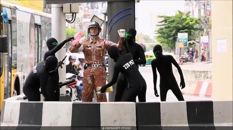 Bangkok 370 policiers interdits d'emettre des PV retournent a l'école