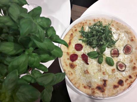 Restaurants du centre commercial Les 4 Temps Restaurant centre commercial les 4 Temps Vapiano HD Diner L’atelier-artisan crêpier bistro l’atelier food burger pizza pâtes brunch crêpes Paris La Défense