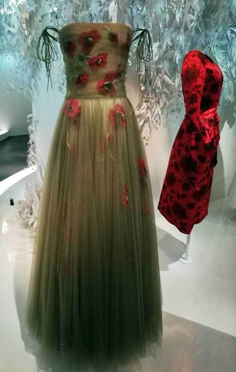 Christian Dior : 70 ans de prestigieuses créations.