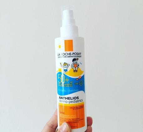 Dans mon panier de plage, il y a ... (CONCOURS TERMINE) Spray solaire La Roche-Posay (c) D'une île à Paris