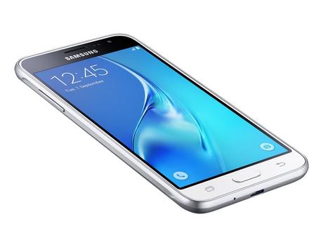 Le top 10 des téléphones et smartphones les plus vendus en 2017 samsung galaxy j3