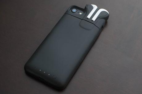 podcase kickstarter - PodCase : la coque qui recharge l'iPhone et les AirPods (Kickstarter)